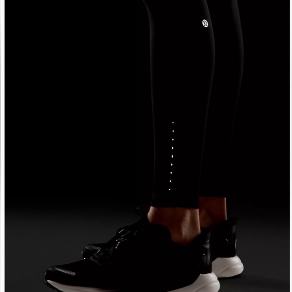 Lululemon fast and free high rise tight - Picture 3 of 6